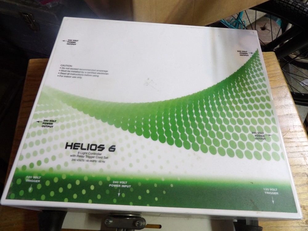helios 6 -8 light with relay trigger cord set