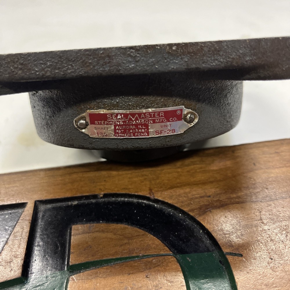 Seal Master SF 26 Flange With Bearing