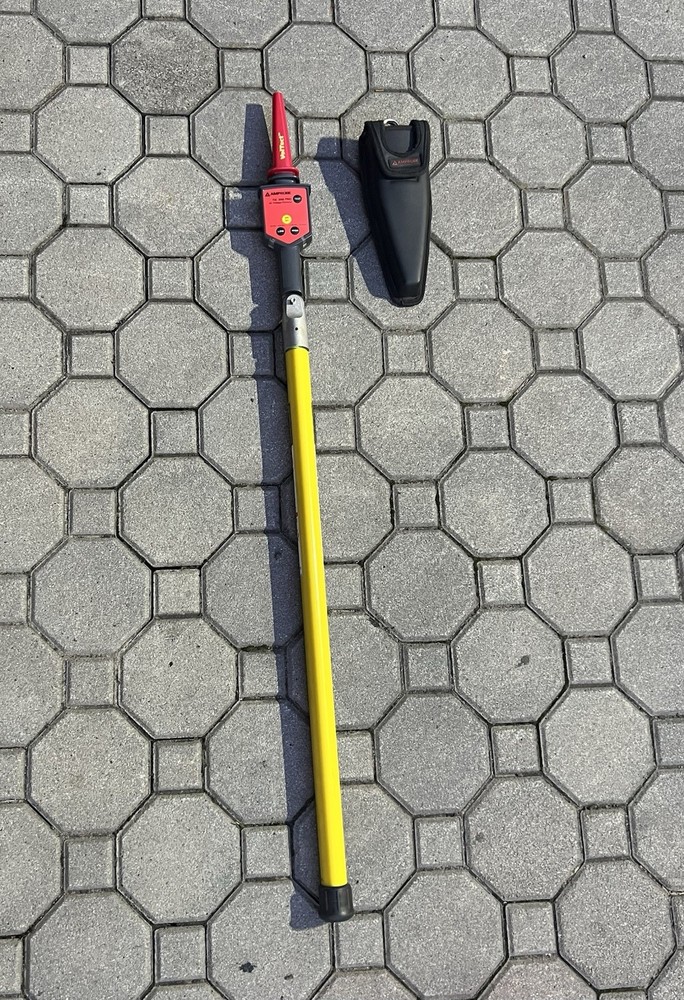 Amprobe TIC 300 PRO AC Voltage Detector with Carrying Case