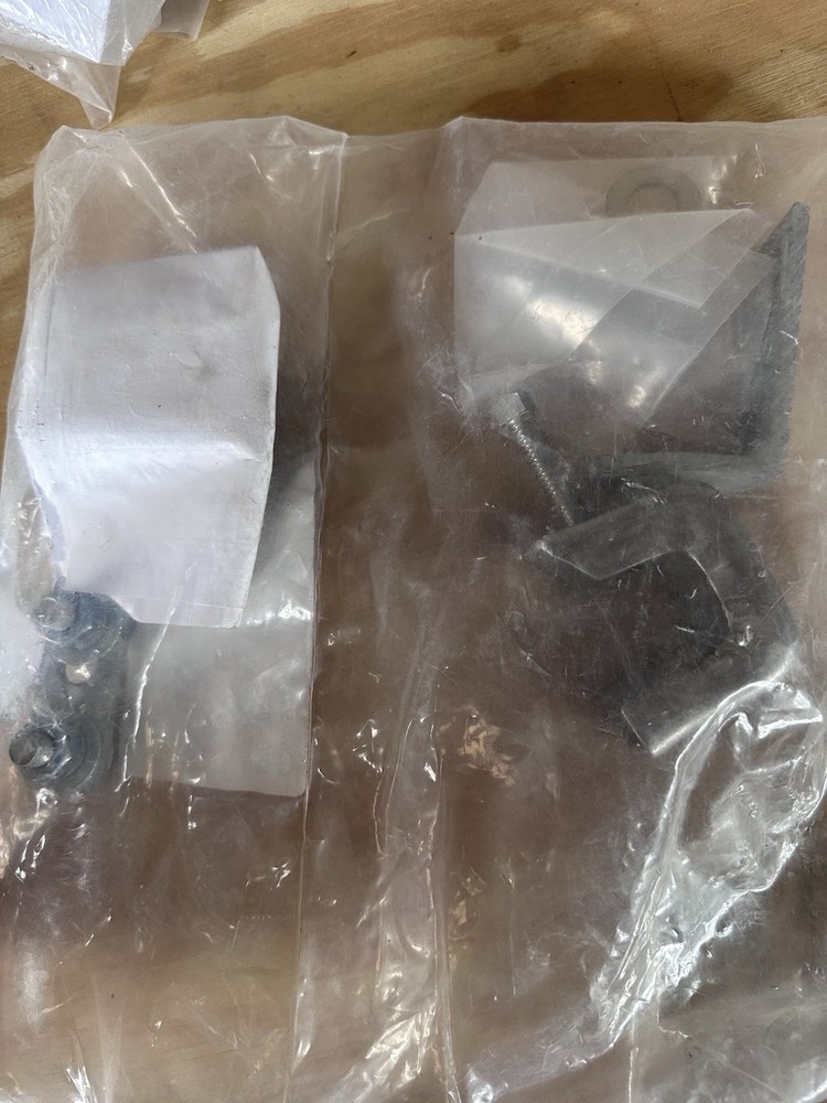 Commscope SCG-001 CABLE-GUIDE,CLAMP Clamping guide