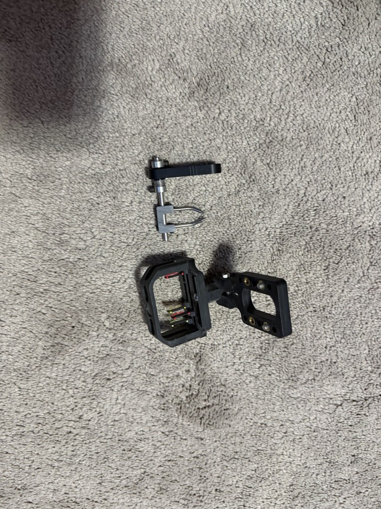 Compound Bow Sight And Arrow Rest