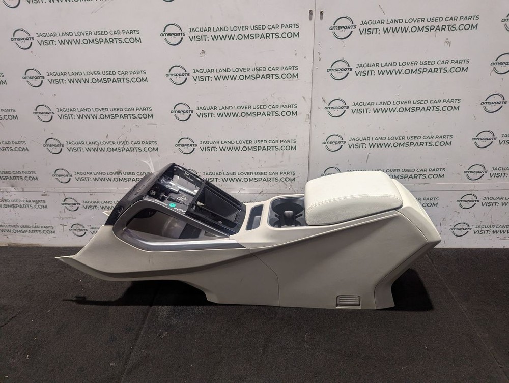 JAGUAR I-PACE X590 CENTRE CONSOLE WITH ARMREST