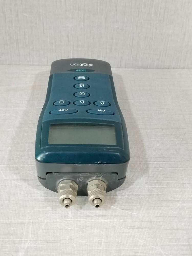 Digitron 2026P Manometer