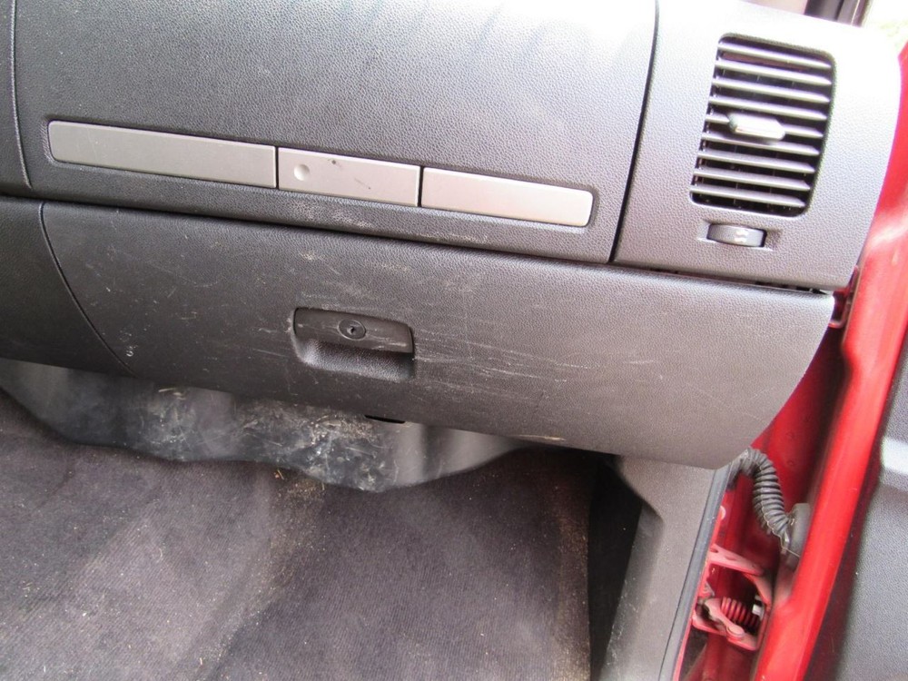 SILVRDO15 2012 Glove Box 1052686