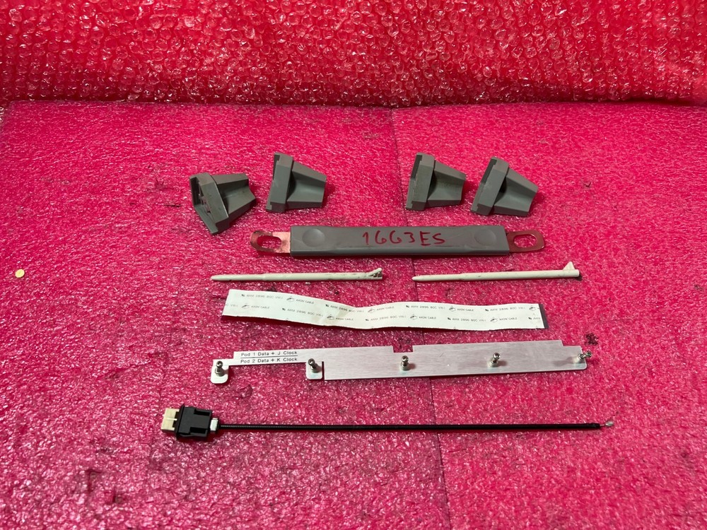 HP 1663ES LOGIC ANALYZER Accessories