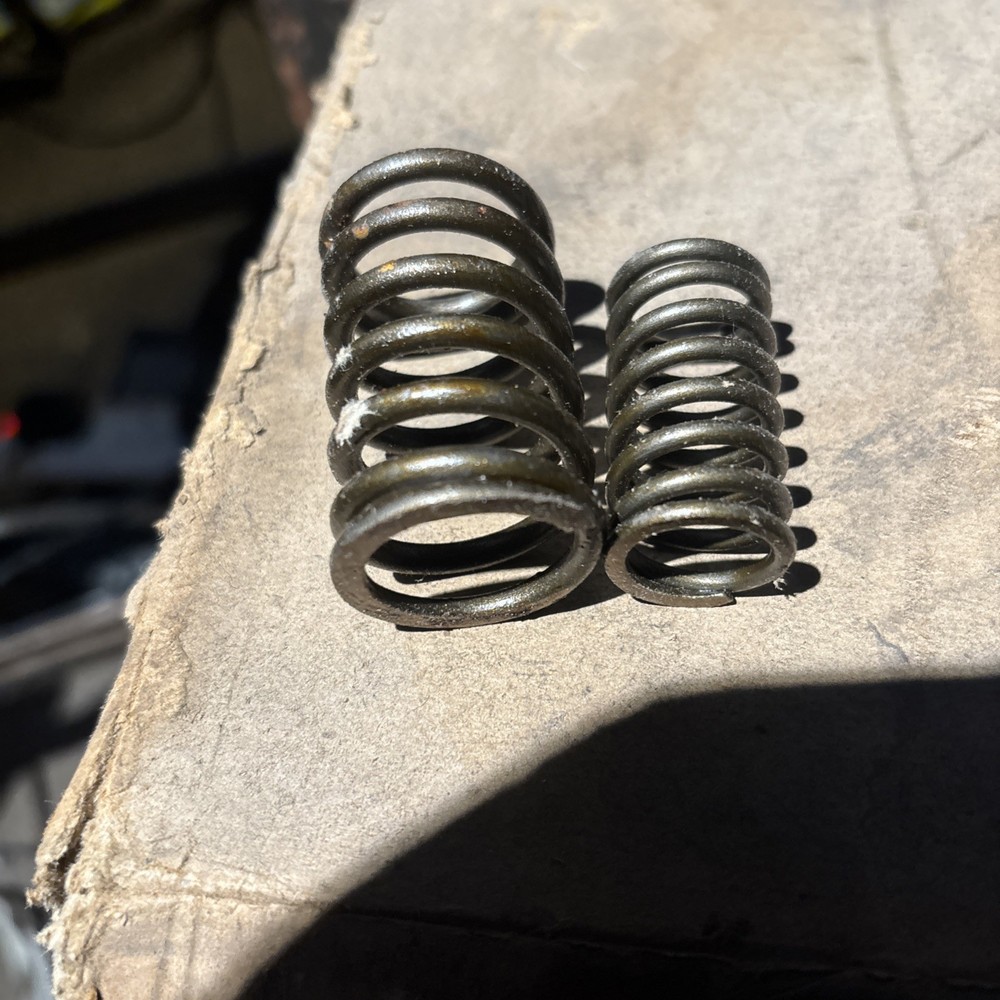 Honda Cb72 nos  Valve Springs