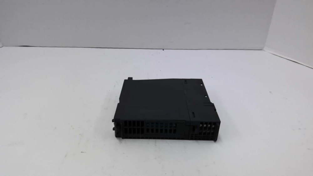 Mitsubishi Q04UDEHCPU CPU Unit 5 VDC 0.49 A Missing Front Cover