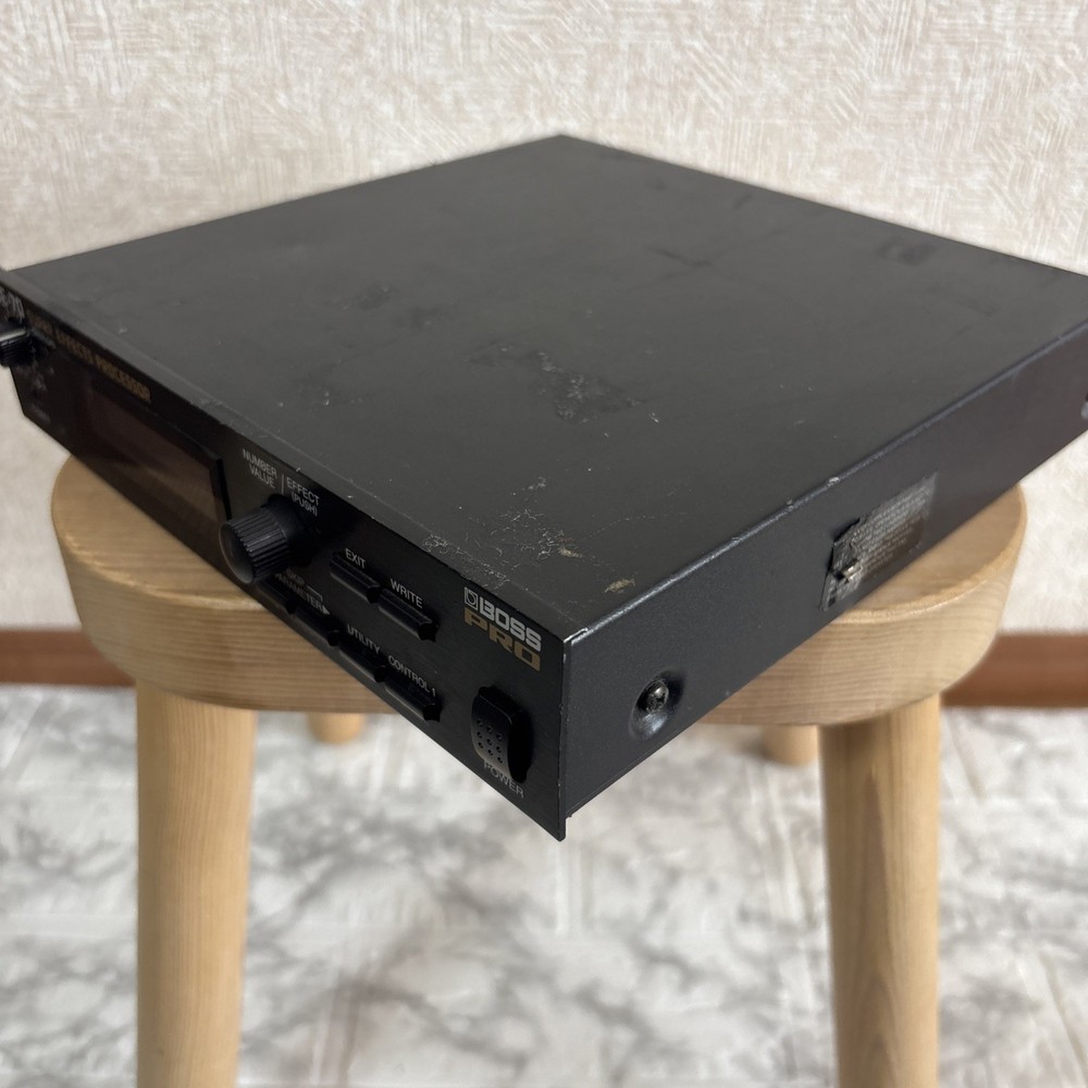 BOSS Pro SE-70 Super Effects Processor 100V