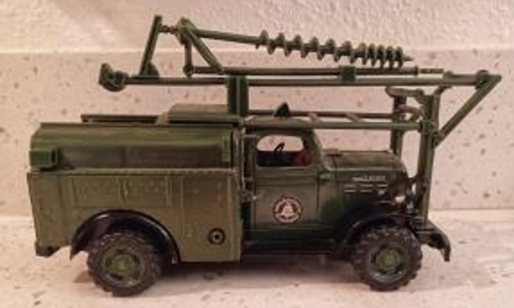 Original 1959 Dodge 4 Wheel Pole Digger/ Box Incl.