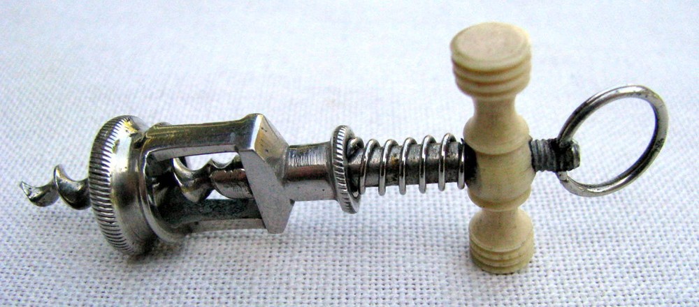FINE ANTIQUE SMALL 2 ½” INCH LONG MINIATURE CORKSCREW