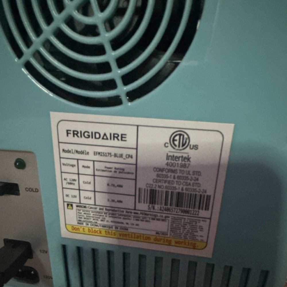 Frigidaire Retro Mini Fridge Blue Gloss Finish Tabletop EFMIS175