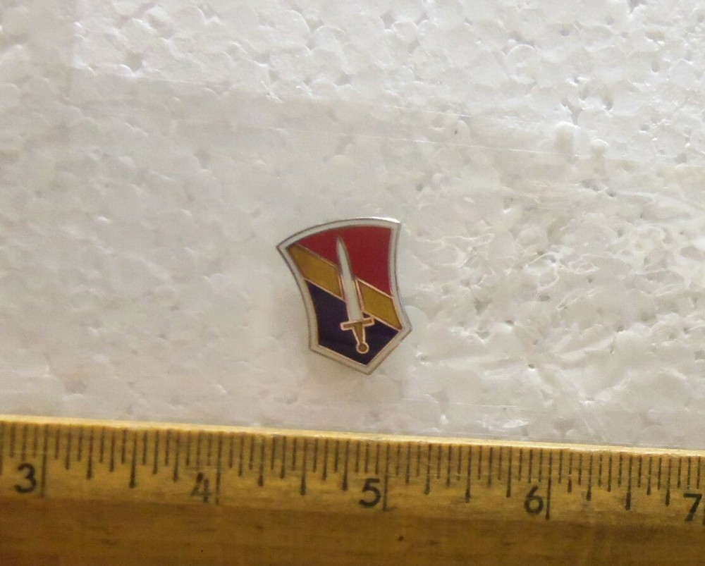 US Army - 1st Field Service Pin