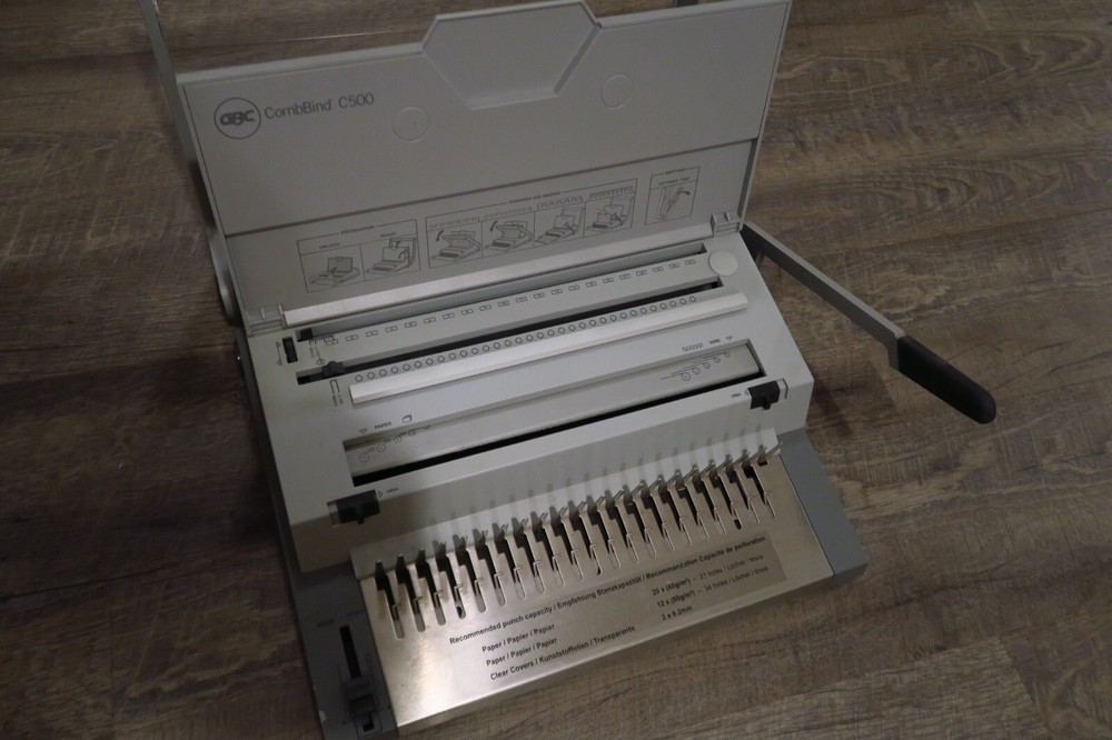 GBC CombBind C500 Binding System