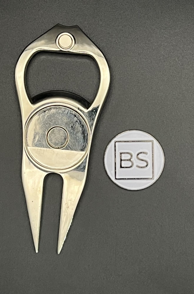 Black Square Golf Divot Tool