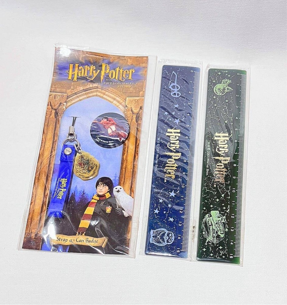 Harry Potter strap tbadge 2 15cm rulers set current condition