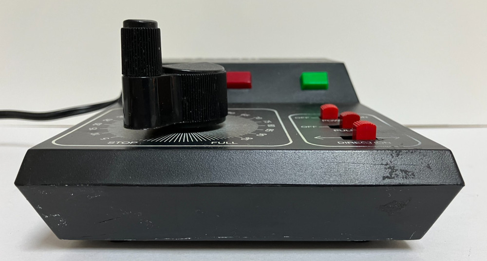 MRC TECH II RAILMASTER 2400 POWER PACK #1 TESTED FINE