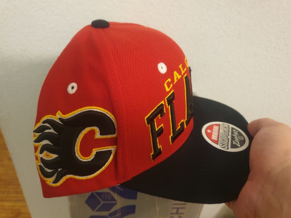 NHL Calgary Flames Team Script 2 Tone Side Logo Patch Retro Snapback Cap Hat