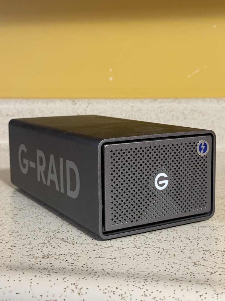 SanDisk Professional 8TB  G-RAID 2 - Enterprise-Class 2-Bay Desktop Drive