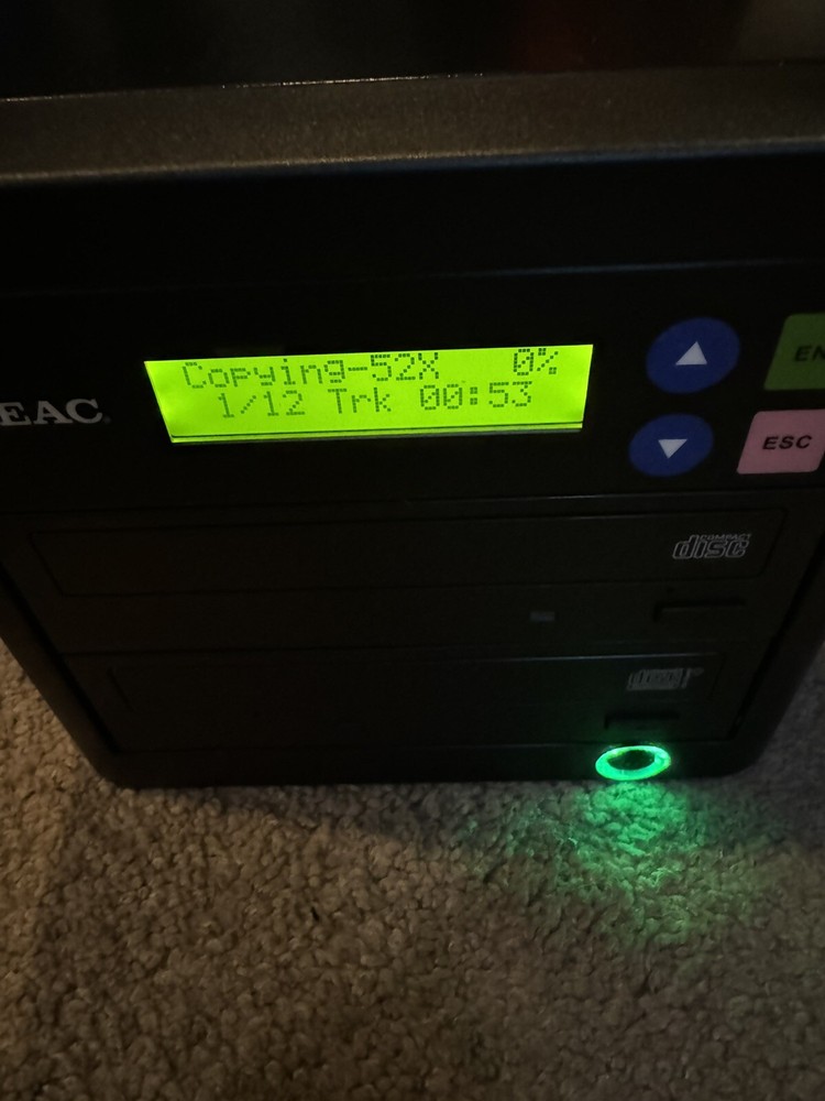 TEAC 1X1 Stand Alone Black Buffer Memory 16x CD Duplicator - Model CDW-D11 ****