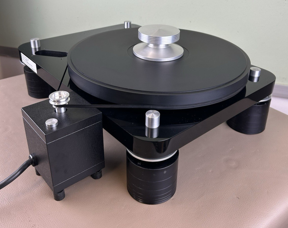 BASIS 2001 TURNTABLE BOX COOL