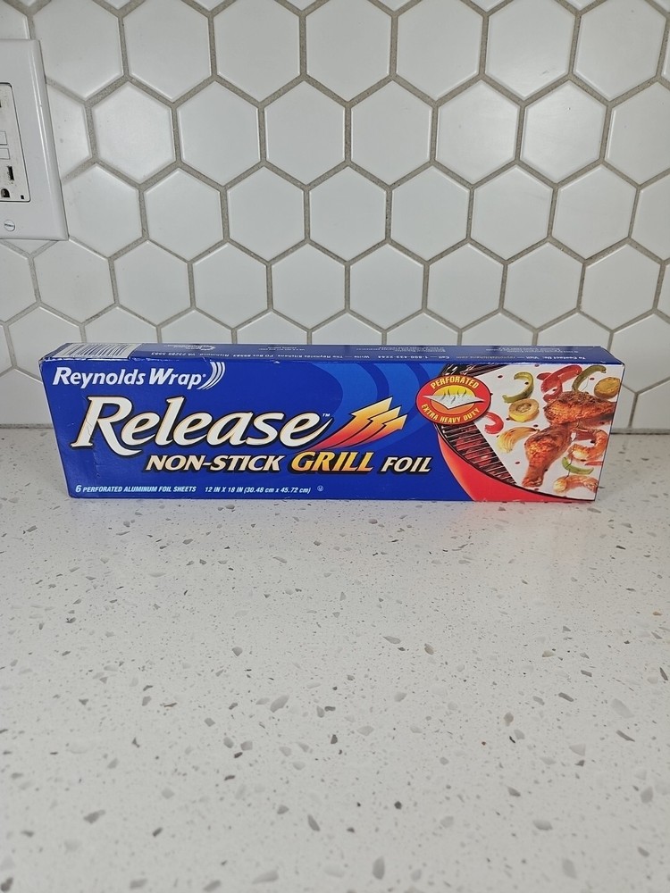 Reynolds Wrap Release Non-Stick Grill Foil Perforated 6 Sheets