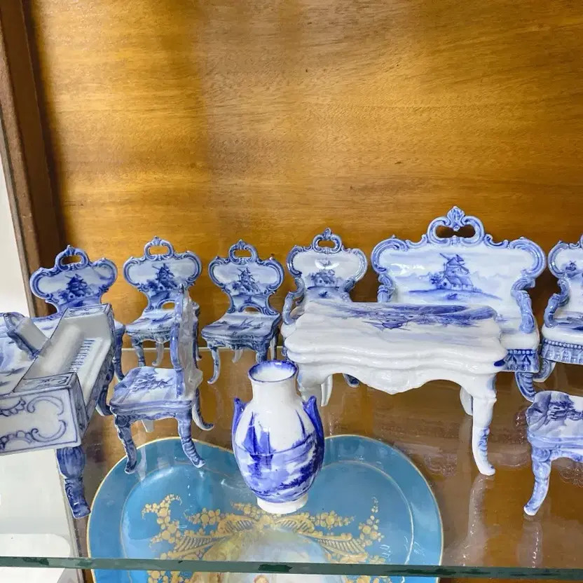 Delft Hand-Painted Rare Item