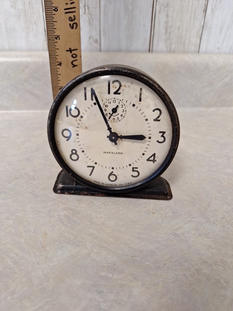 waralarm clock