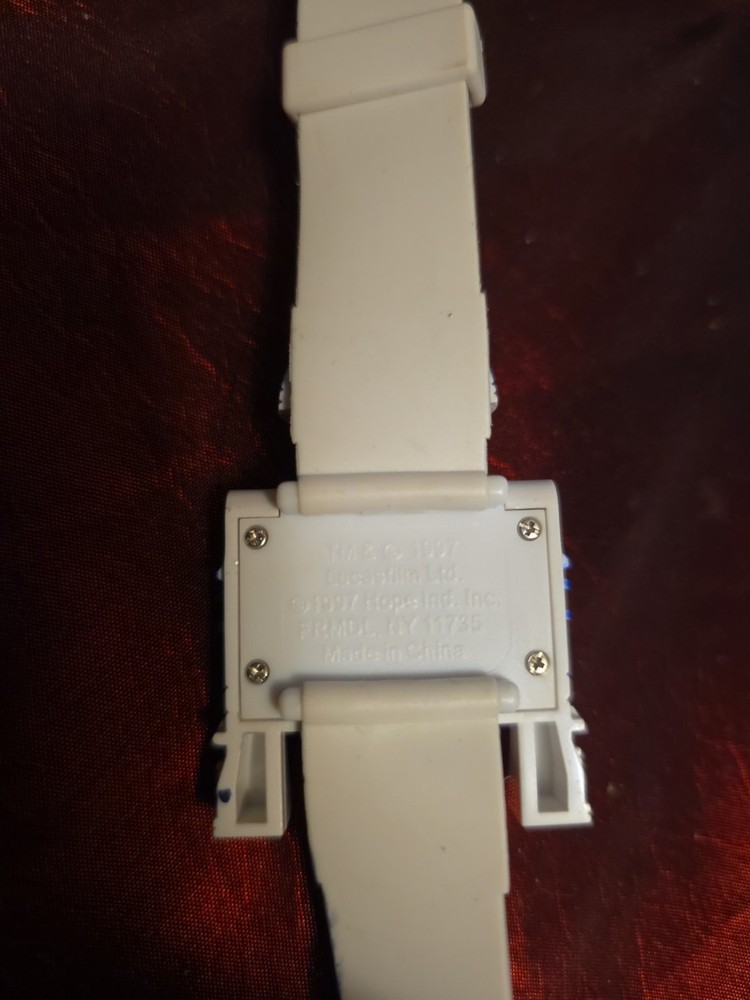 Vintage 1997 Star Wars R2-D2 Digital Watch