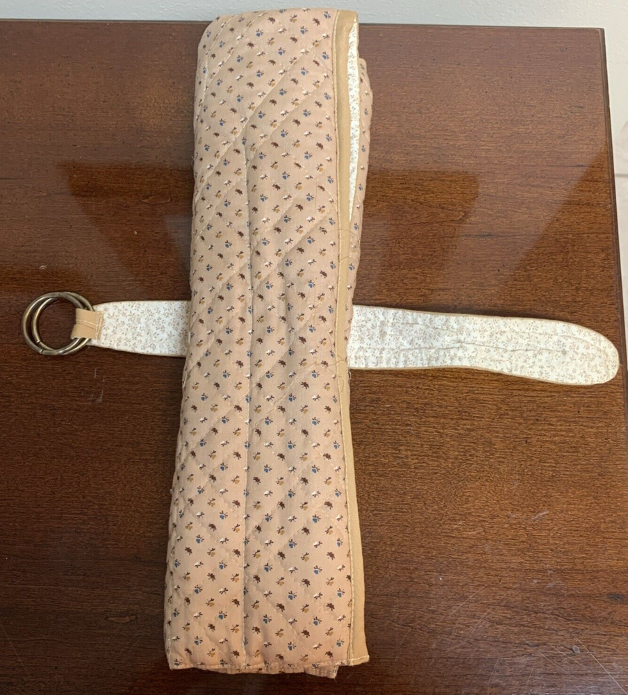 Quilted Fabric Knitting Needle Storage Case Tan Floral Pattern With Needles