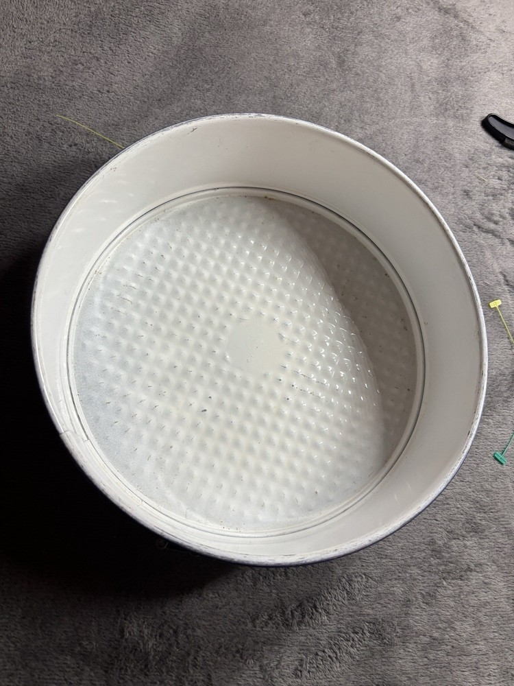 Vintage Blue & White Nordic Ware 9" Spring Form Pan