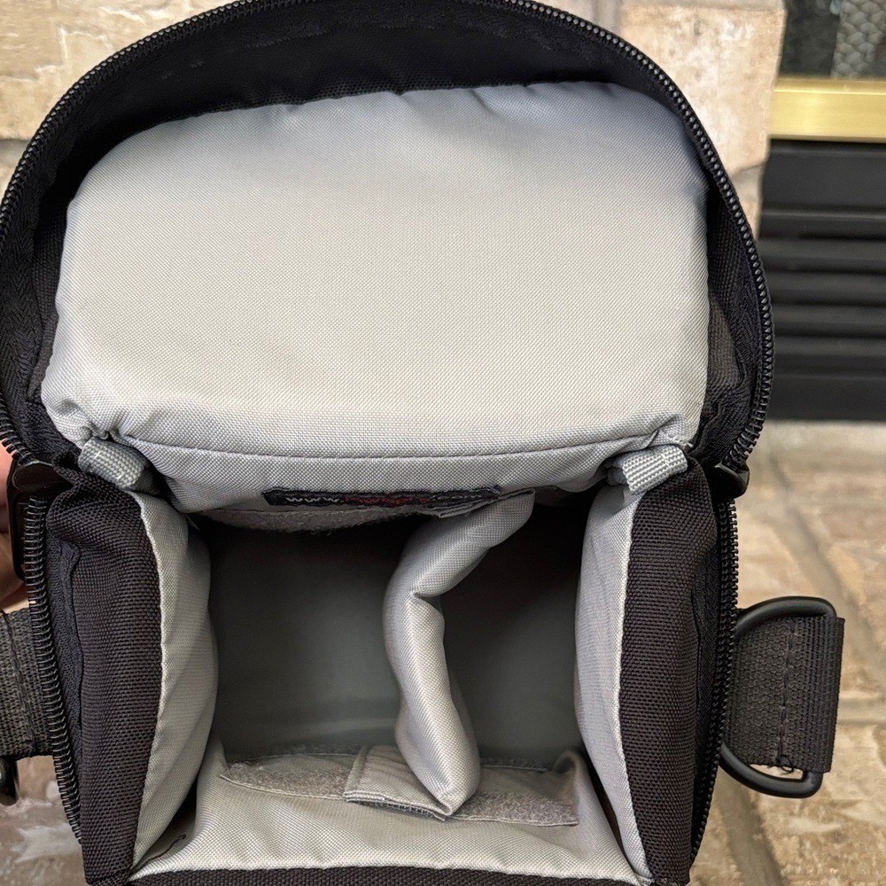 Vintage Lowepro EX 140 Padded Camera Case NO Shoulder Strap