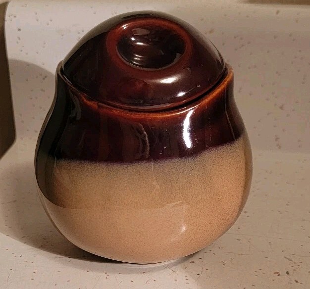 SANGO NOVA BROWN SUGAR BOWL WITH LID IN EUC