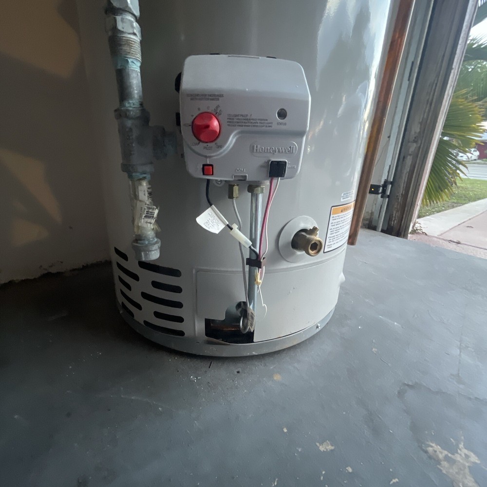 Bradford White RG240T6N 40 Gallon Atmospheric Vent Natural Gas Water Heater