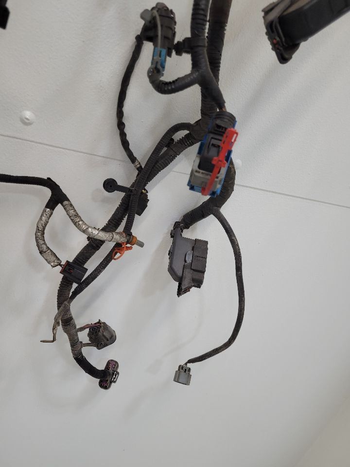 2015 2016 2017 BUICK ENCLAVE Engine Wire Harness
