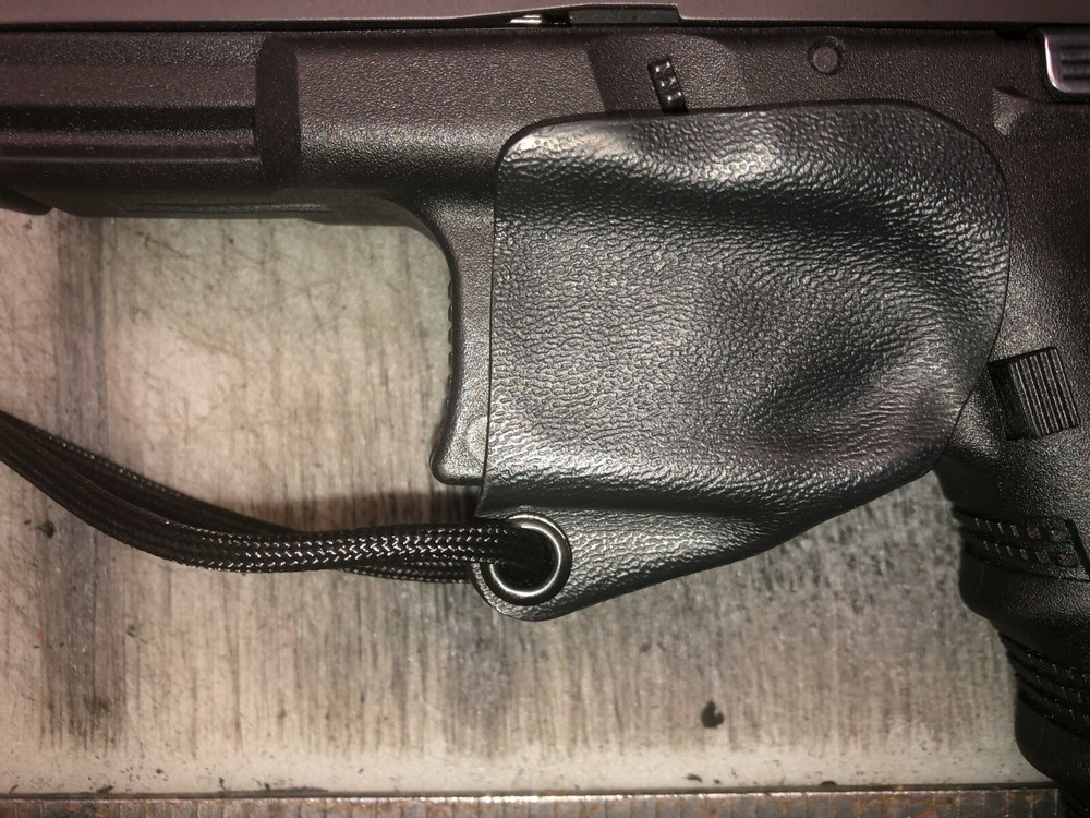 Kydex Trigger Guard for Glock 17/22 with Light Attached - Black
