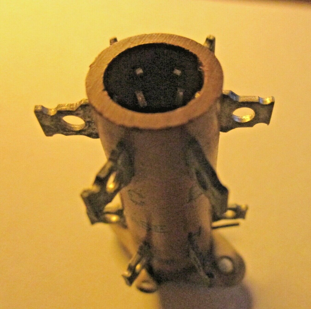 VECTOR 6-A-12T Transistor Turret Sockets NOS