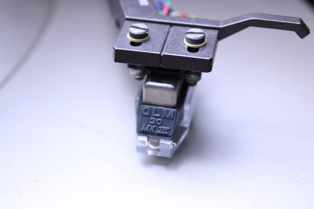 DENON DP31.L Automatic Arm-Lift Direct Drive Turntable