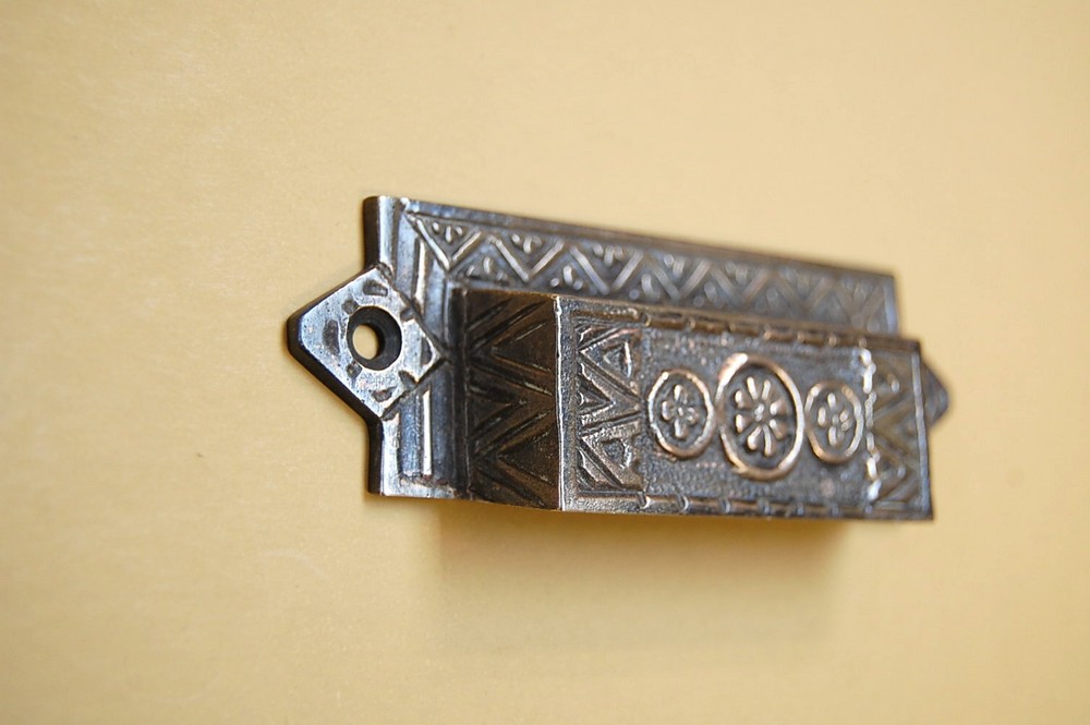 Great Vintage Design Victorian Drawer Pull-Bin Pull, Antique Brass Finish #404 H