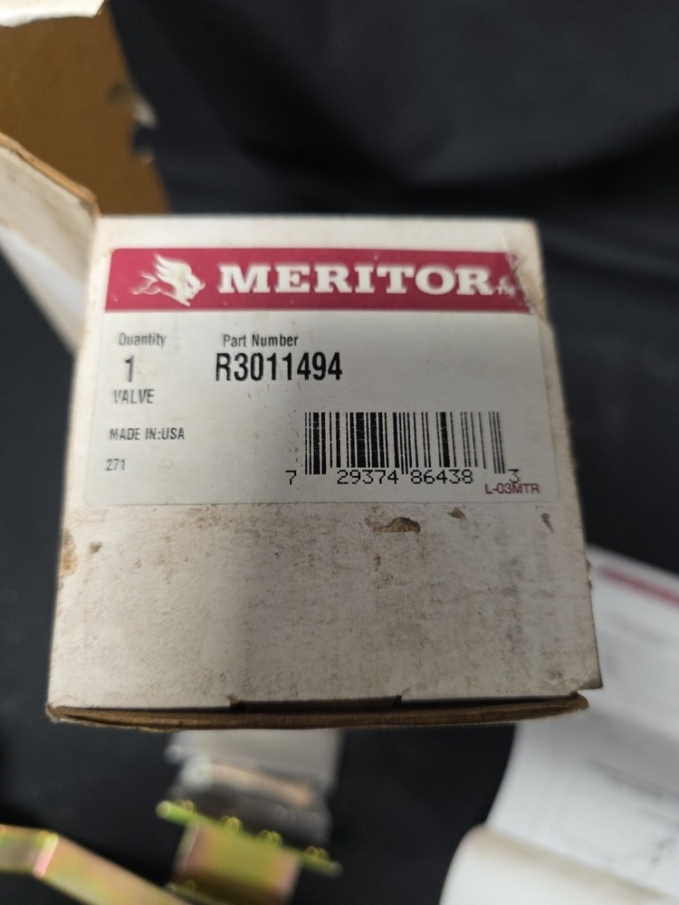 Meritor R3011494 Leveling Valve