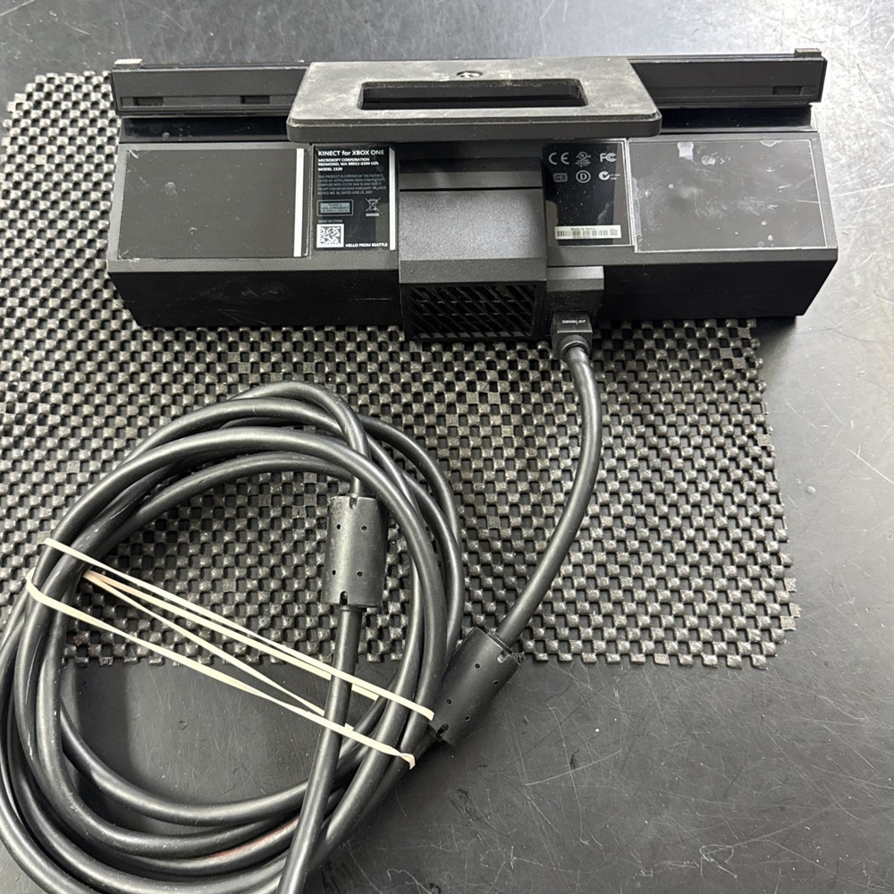 Xbox One Kinect Model 1520 Untested *Has Scratches - C27