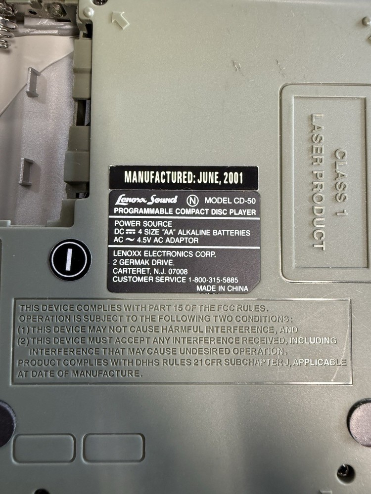 Lenoxx Sound Programmable Compact Disc Player W/Repeat Player 1 Bit DAC Digital