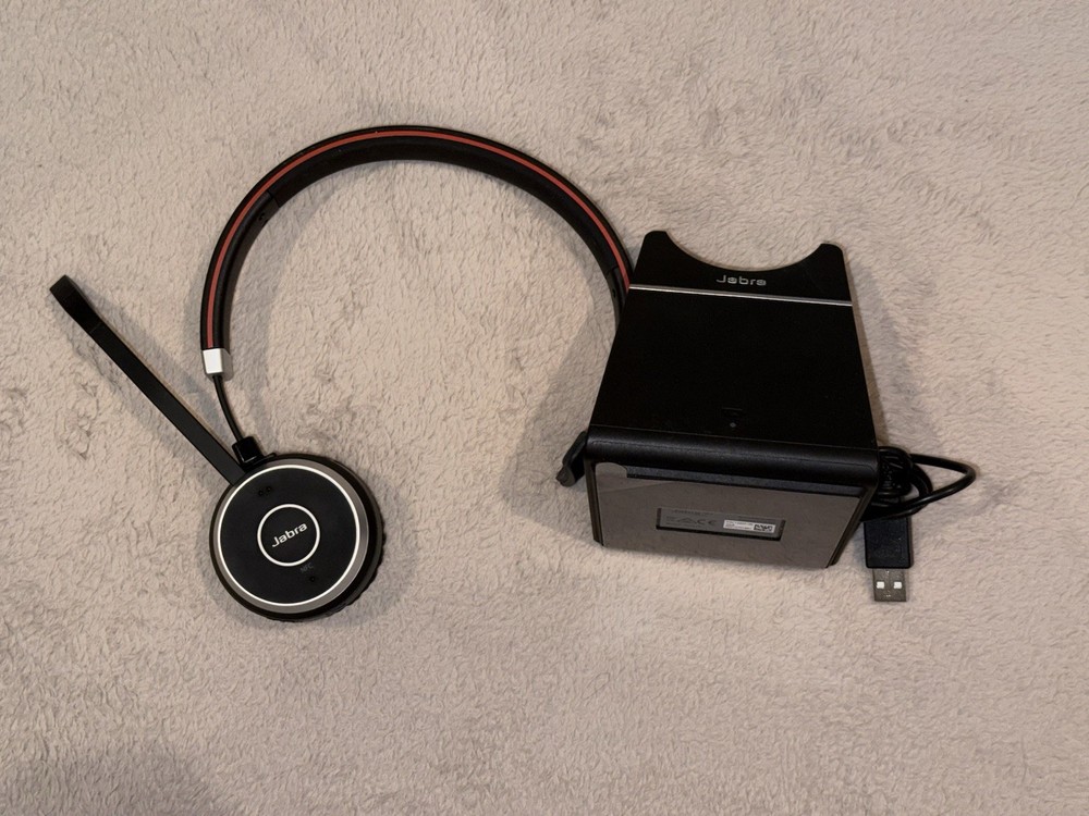 JABRA EVOLVE E65 MODEL DIV010 CHARGING BASE W/ HSC018W HEADSET