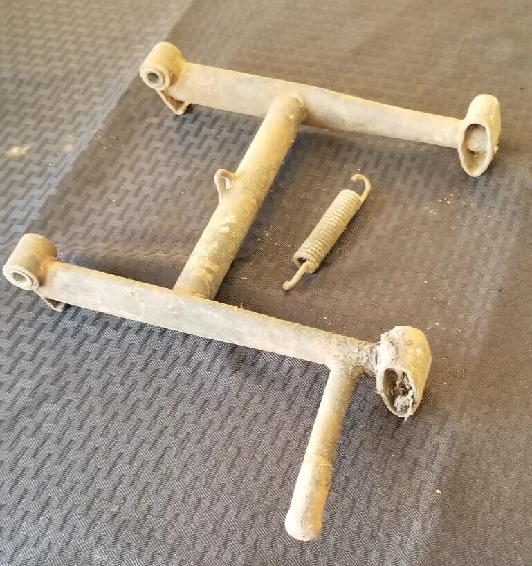 Suzuki GT185 Center Stand ♻️