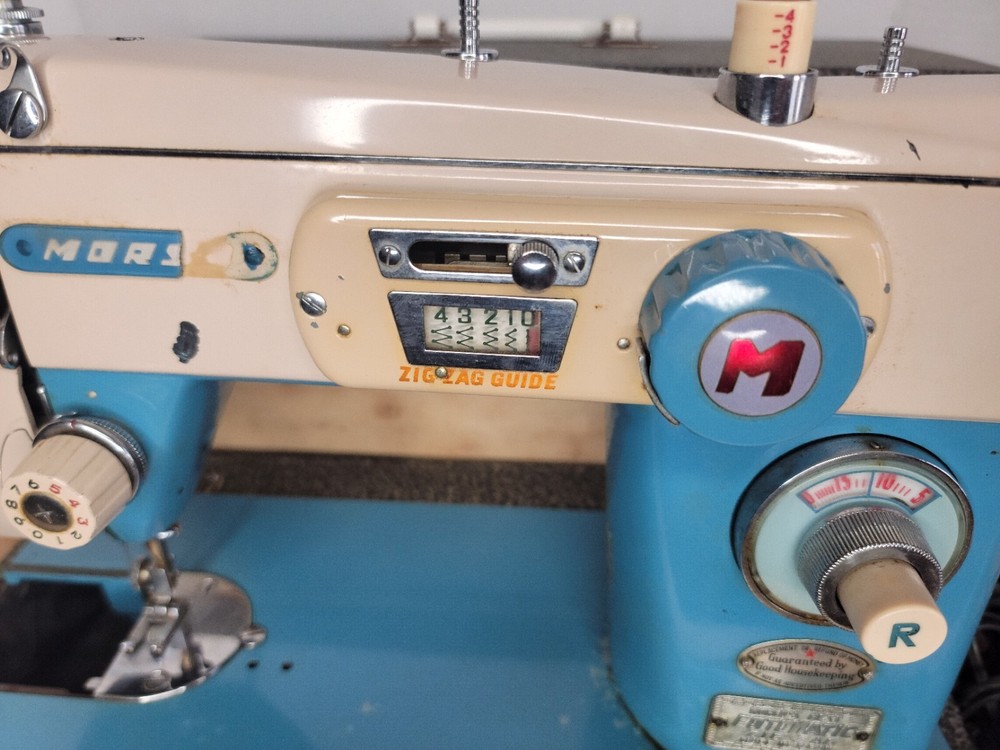Vintage Morse Model 4100 Zig Zag Sewing Machine Tested Read Description
