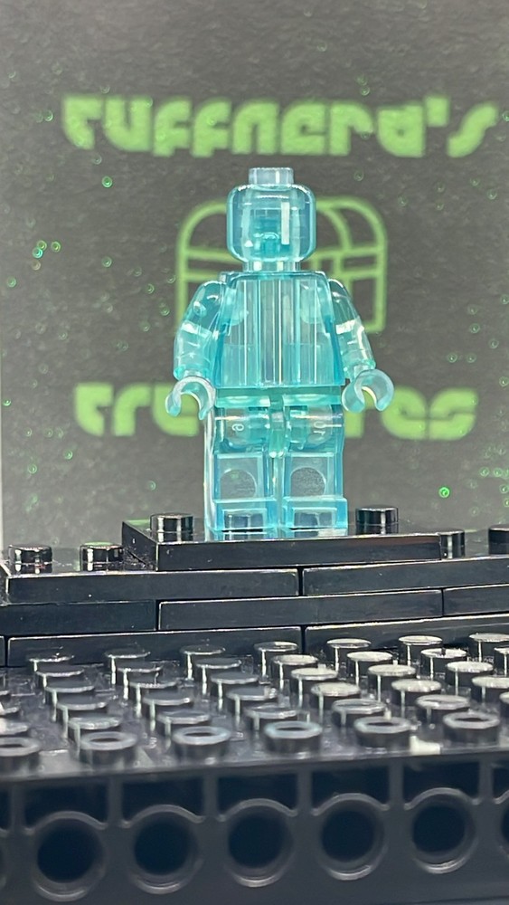 CUSTOM BLANK MOC TRANSPARENT LIGHT BLUE MINIFIG