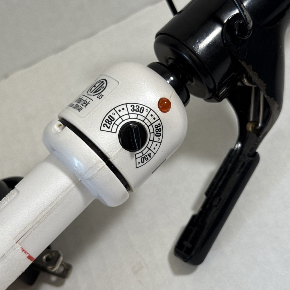 Hot Shot Model S510401 White & Black Working