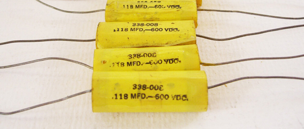 4 NOS US Made Capacitors .118 uf 600v