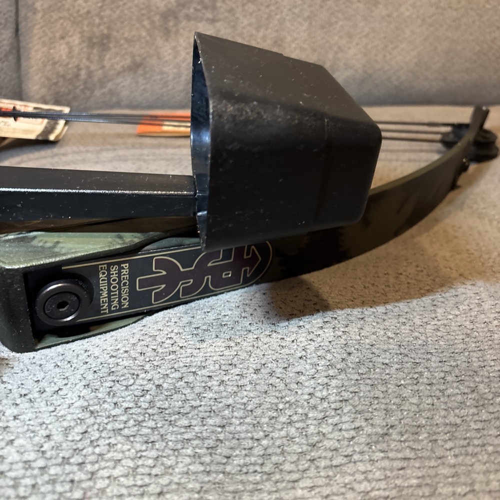 PSE Elite Graphite Compound Bow RH Cobra Sights With Manuals