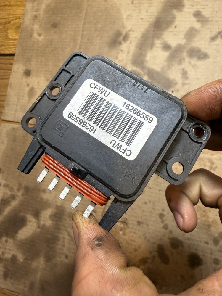 Mercruiser 454 MPI spark plug knock module