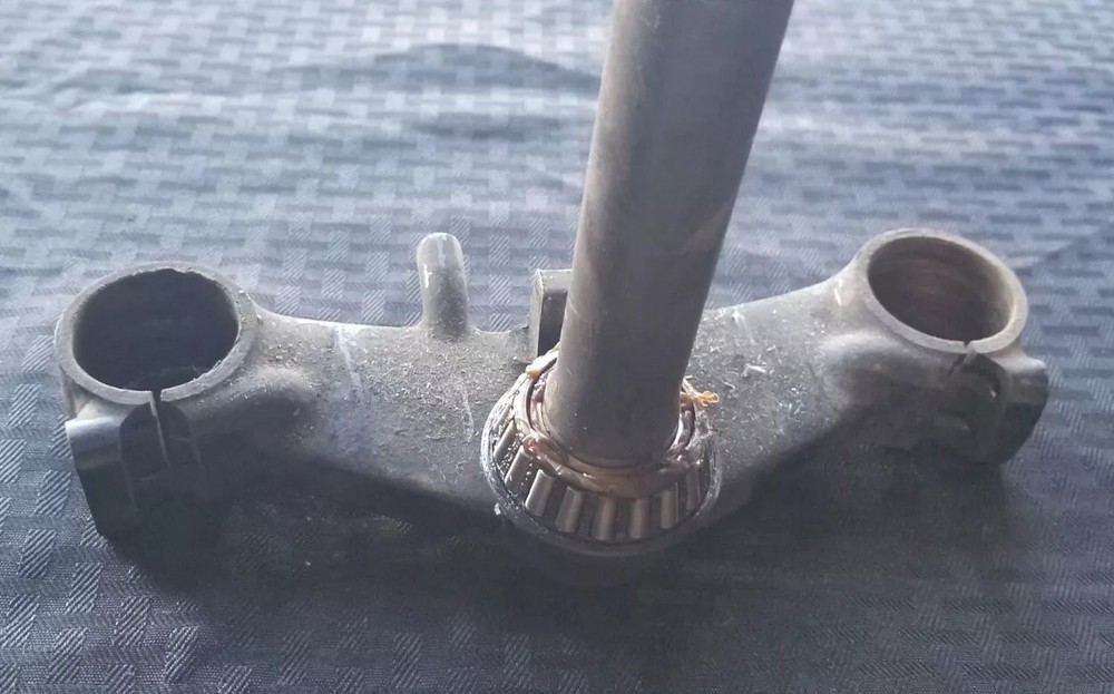 1983 Honda GL1100 Triple Tree Lower ♻️
